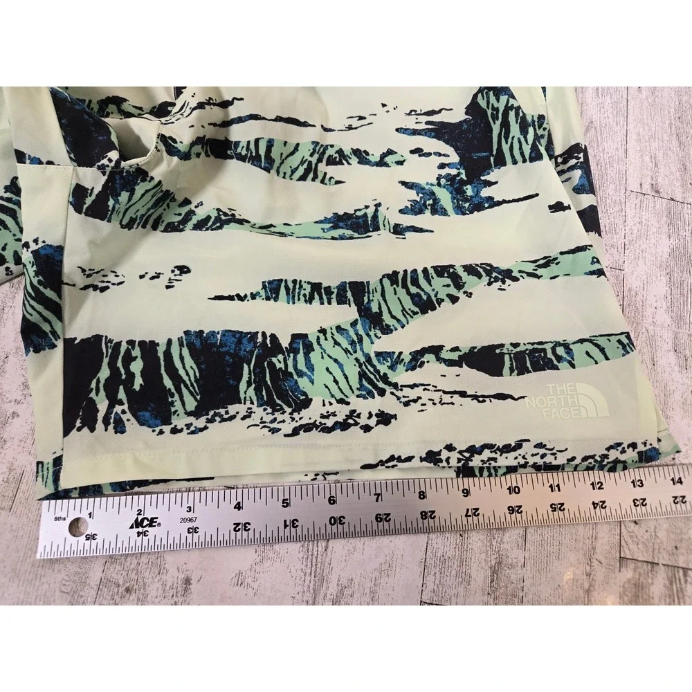 The North Face Mens Wander Short XXL Lime Cream Raven Canyon Print NF0A535QIO0